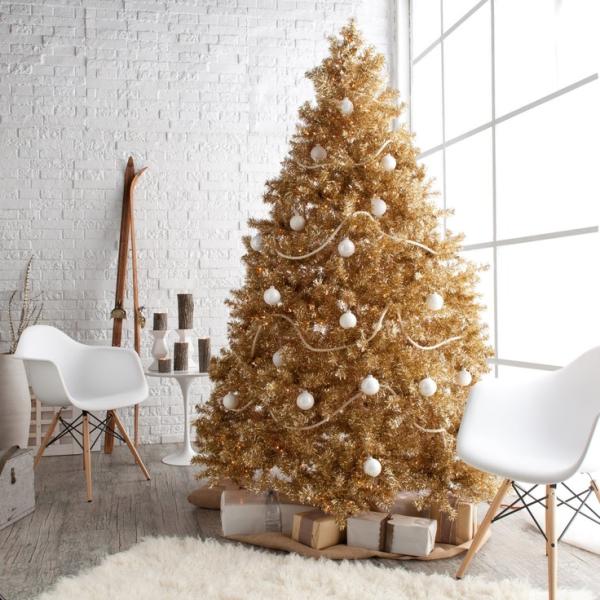 Como decorar árvore de Natal de dourado - Passo 6