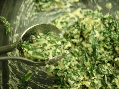 Como fazer bolinho de espinafre - Passo 3