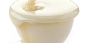 Como fazer calda de chocolate branco