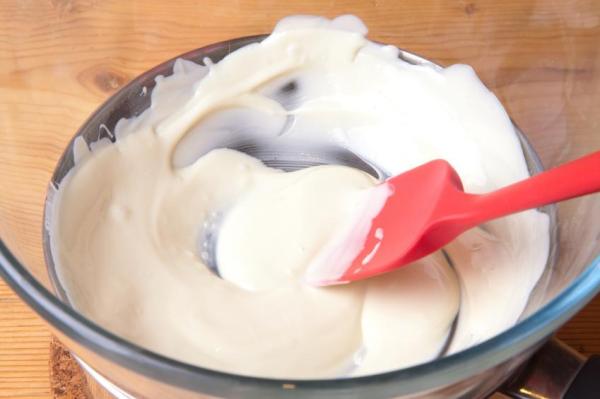 Como fazer calda de chocolate branco - Passo 4