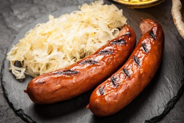 Comida típica da Alemanha: pratos imprescindíveis - Bratwurst