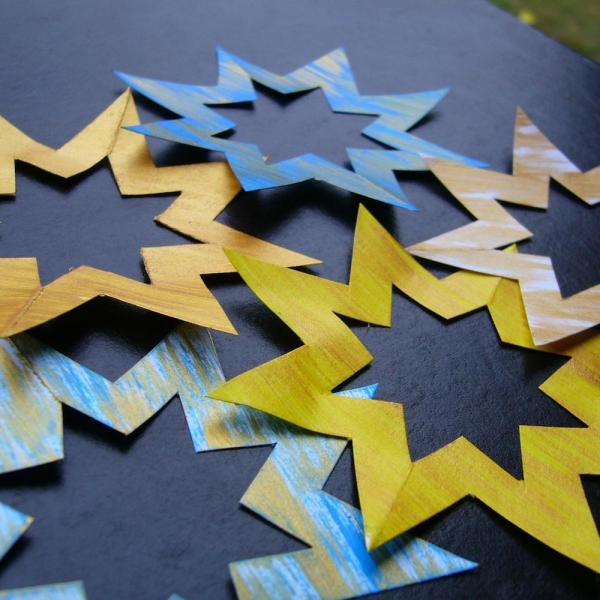 Como fazer uma estrela de Natal com cartolina