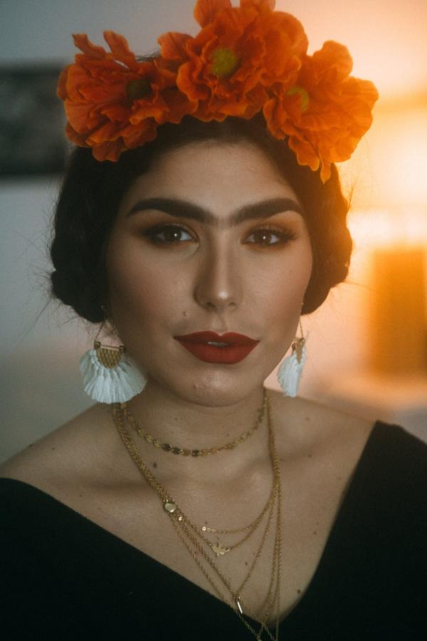 Como fazer fantasia de Frida Kahlo - Maquiagem para fantasia de Frida Kahlo improvisada
