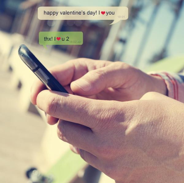 10 sinais de que ele não está afim de você - Quando ele te ignora no Whatsapp 