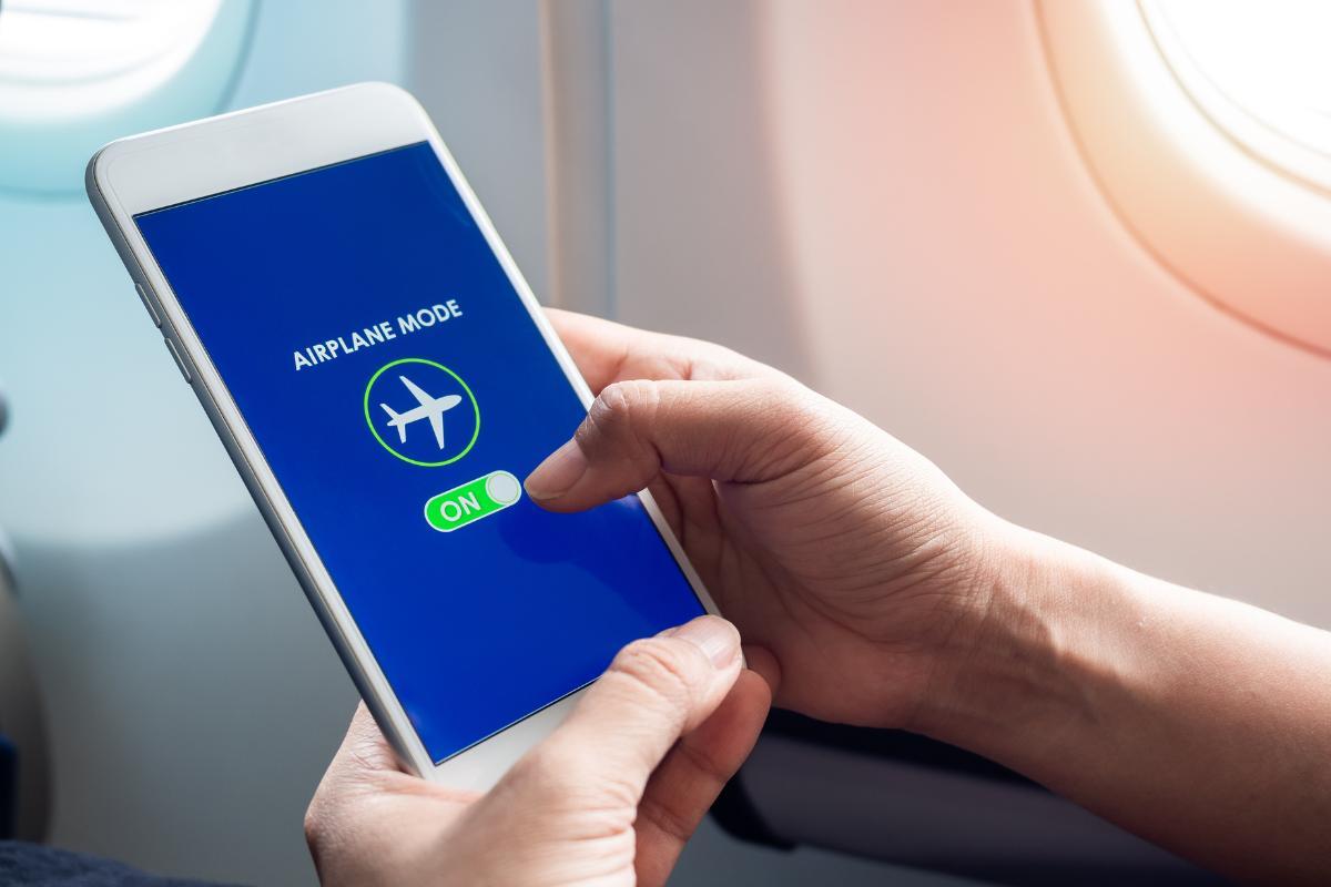 Para que serve o modo avião do celular