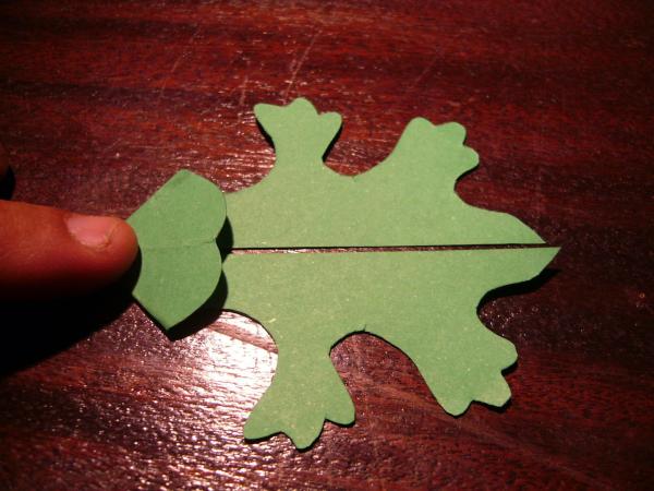 Como fazer uma tartaruga de material reciclável - Passo 7