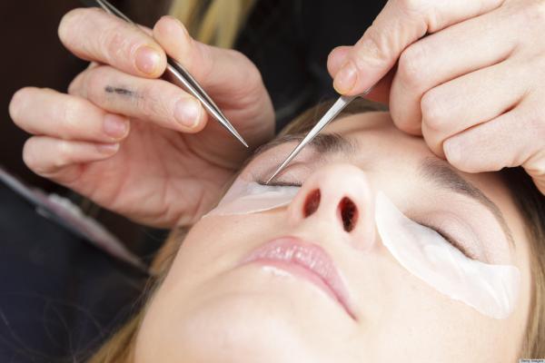 Quanto tempo dura alongamento de cilios - Como é o processo de alongamento de cílios?