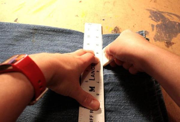 Como fazer barra de calça jeans - Passo 6