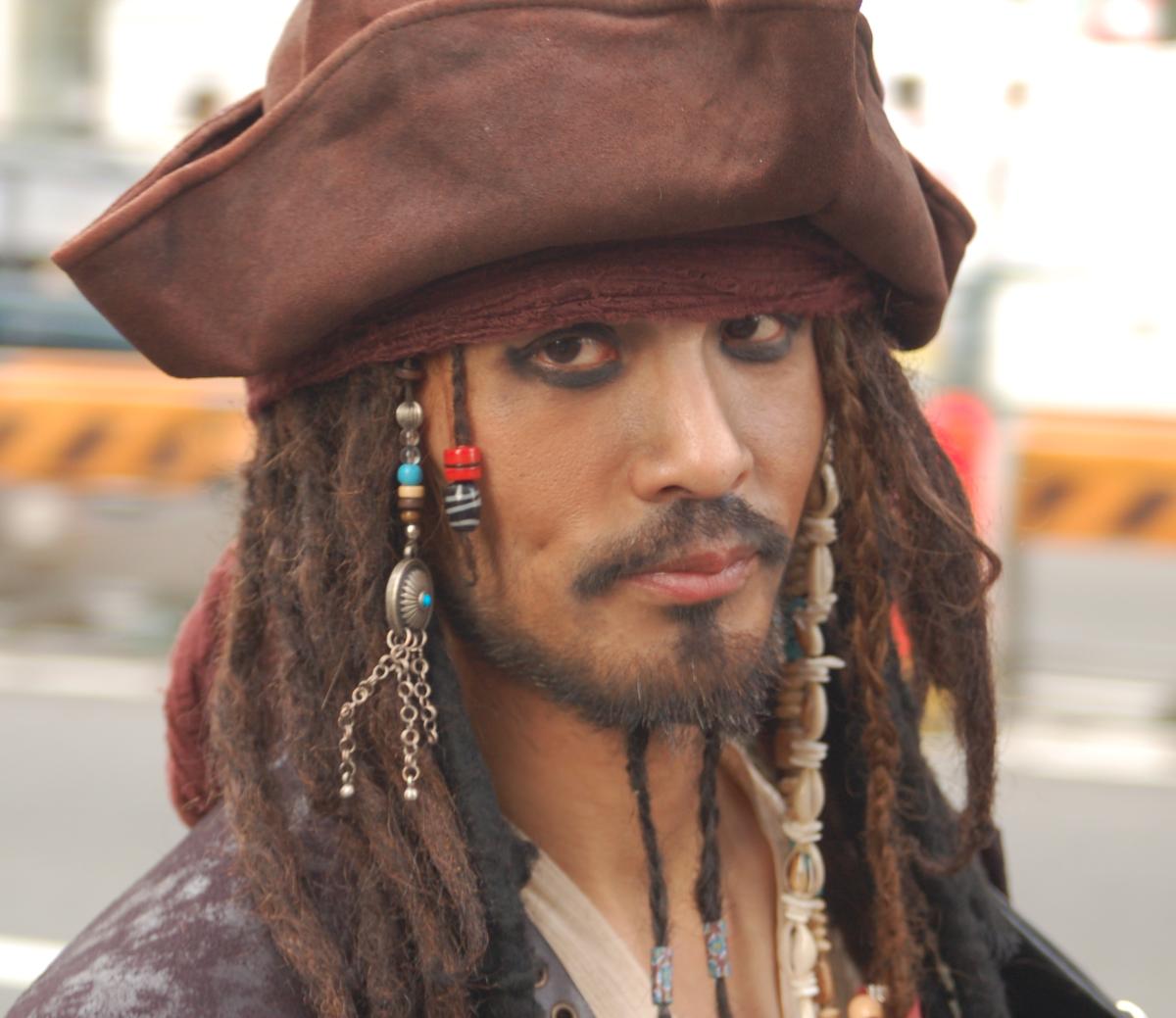 Como fazer fantasia de Jack Sparrow
