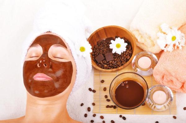 Como fazer uma máscara de café e iogurte