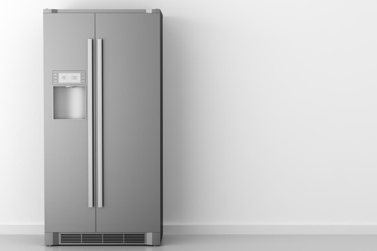 Geladeira apitando com a porta fechada: razões e o que fazer