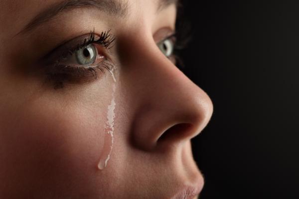 Olhos lacrimejando, o que pode ser?