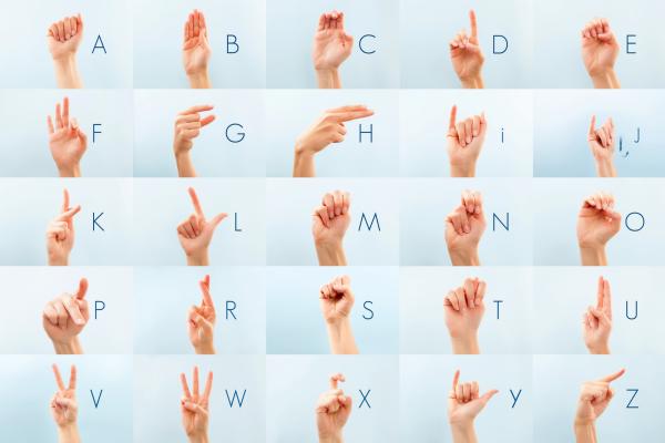 Linguagem de sinais é universal? - Libras em inglês