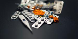 Quais os efeitos colaterais dos anti-inflamatórios