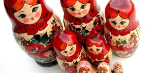 Qual é a história das matrioskas, as bonecas russas?