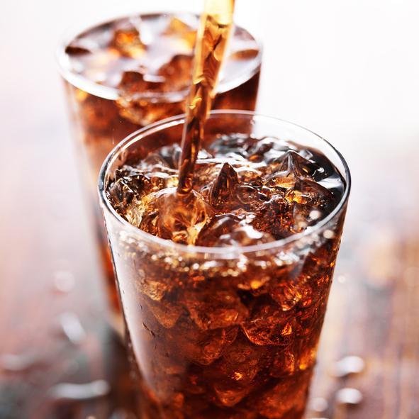 Beber Coca-Cola engorda? - Conheça a resposta!