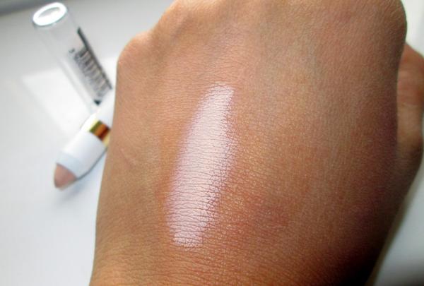 Como usar primer para olhos - Passo 1
