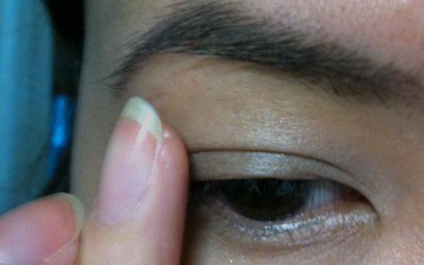 Como usar primer para olhos - Passo 5