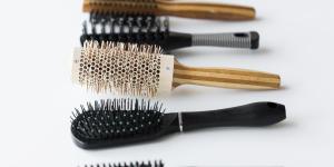 Tipos de escova de cabelo: descubra qual escolher