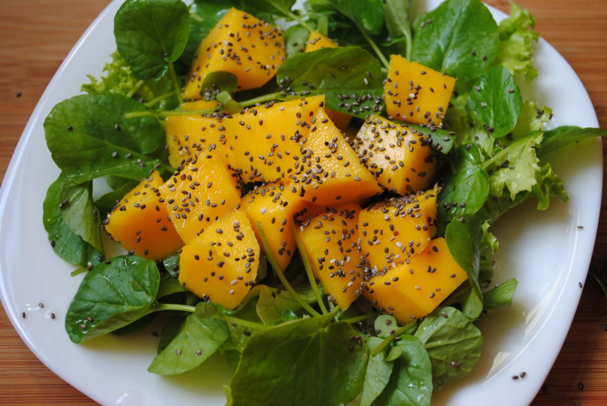 Como fazer salada com manga
