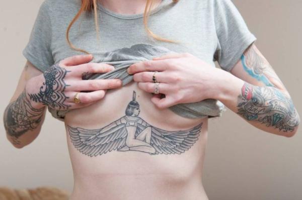 Quais as melhores tatuagens íntimas - Tatuagens nos seios