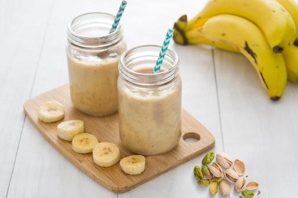 Receitas com pistache - Smoothie de banana e pistache