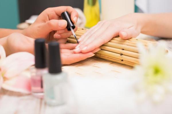Como fazer látex líquido para unhas - Passo 4