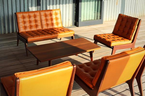 Estilo mid-century: o que é e como alcançar essa decoração na sua casa - Uso de materiais inovadores