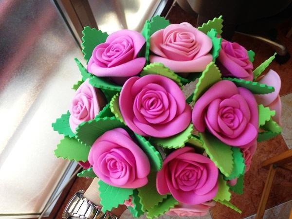 Artesanato com borracha EVA - Rosas