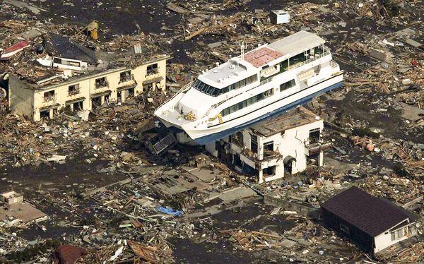 Como se forma um tsunami - Passo 5