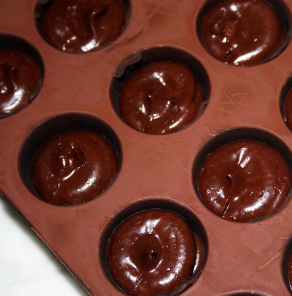Como fazer bombom de chocolate - 5. Outra camada de chocolate ao seu bombom