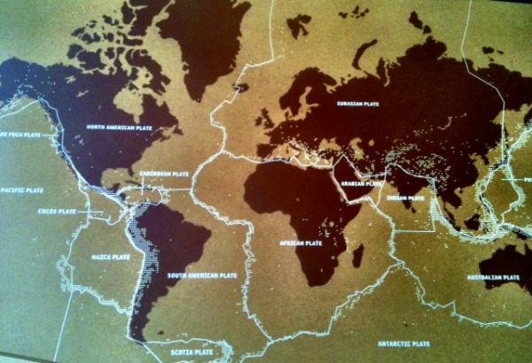 Onde se localizam as placas tectonicas no Brasil