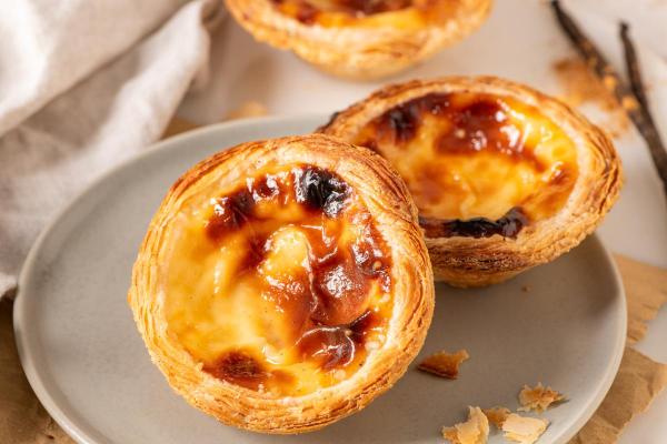 Comida típica de Portugal: pratos imprescindíveis da gastronomia - Pastéis de nata