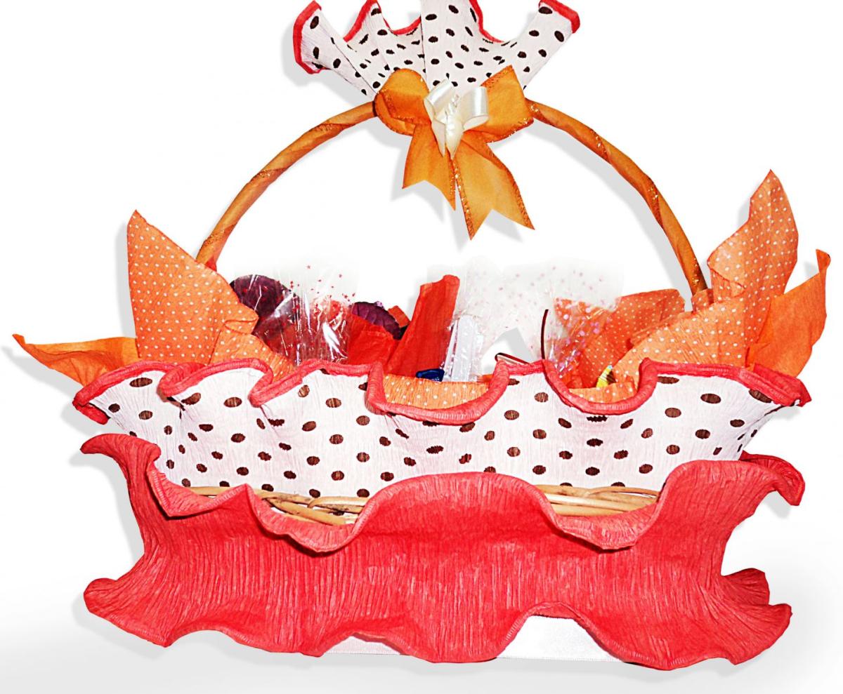 Como fazer cesta de Páscoa com papel crepom