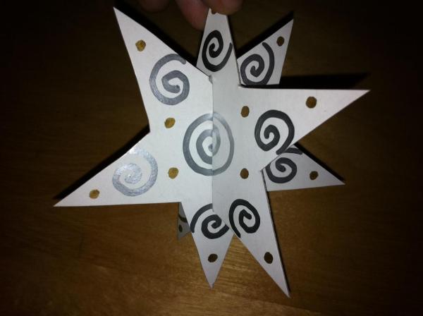 Como fazer uma estrela 3D para a árvore de Natal - Passo 7