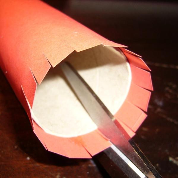 Como fazer um porta guardanapos com rolos de papel higiênico - Passo 4