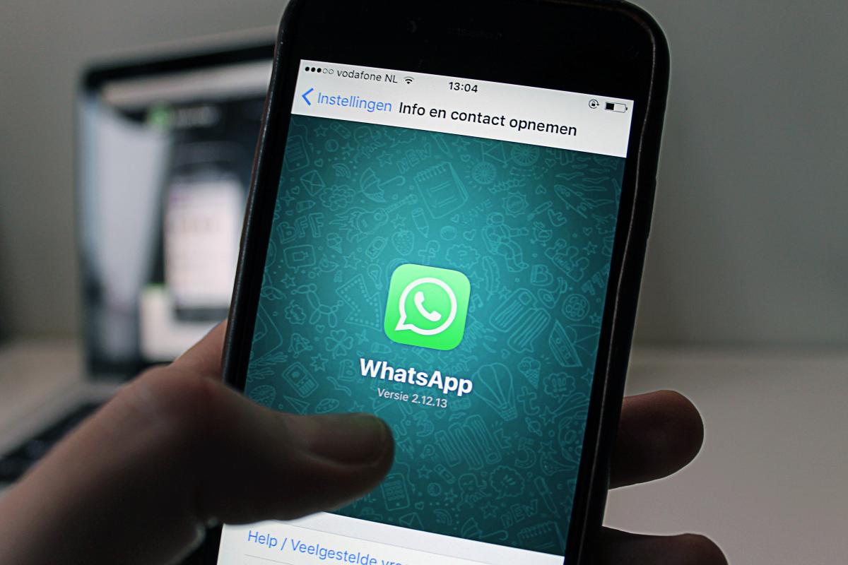 Não consigo adicionar contatos no WhatsApp, o que fazer?