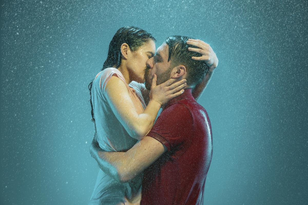 50 melhores frases românticas para namorada - Mensagens, status e legendas