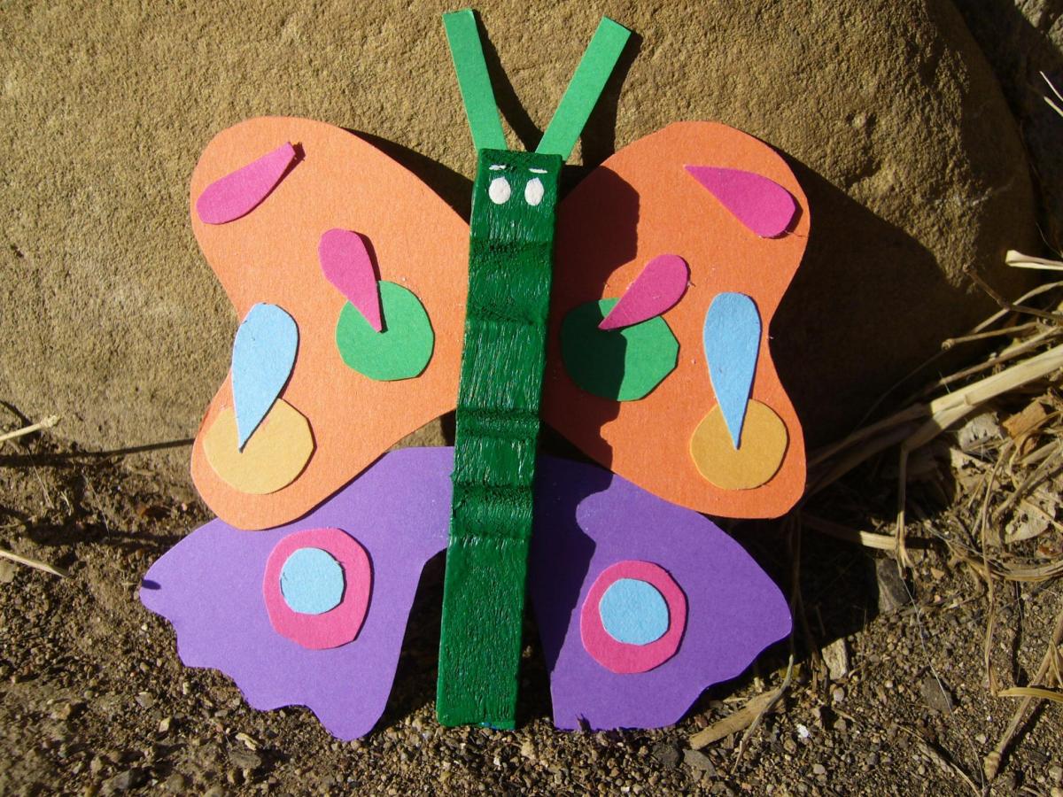 Como fazer uma borboleta com material reciclável