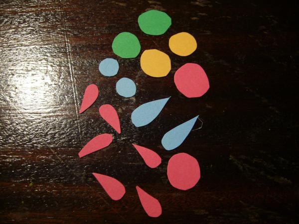 Como fazer uma borboleta com material reciclável - Passo 4