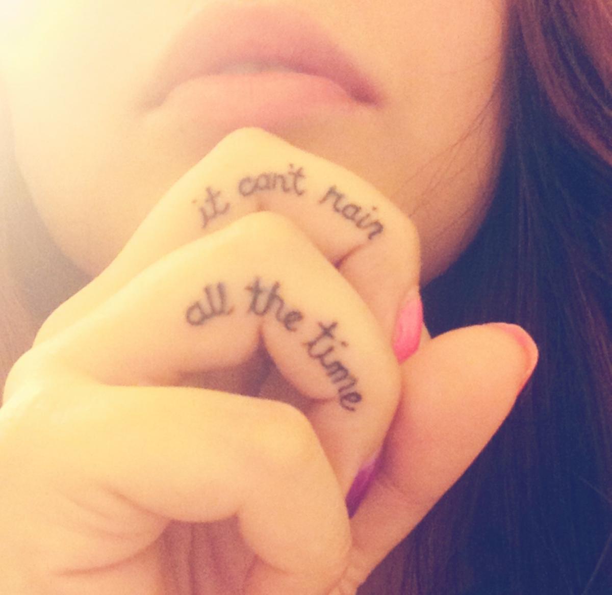 Quais as melhores tatuagens nos dedos