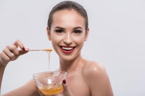 Como alisar o cabelo com maizena - Como alisar o cabelo com maizena e mel