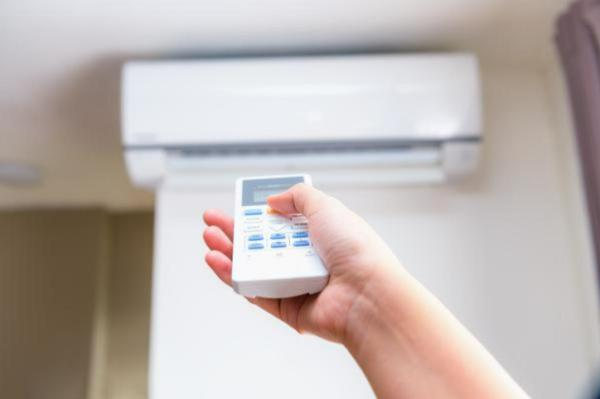 Dor de cabeça no calor: como aliviar - Por que dá dor de cabeça quando está quente?