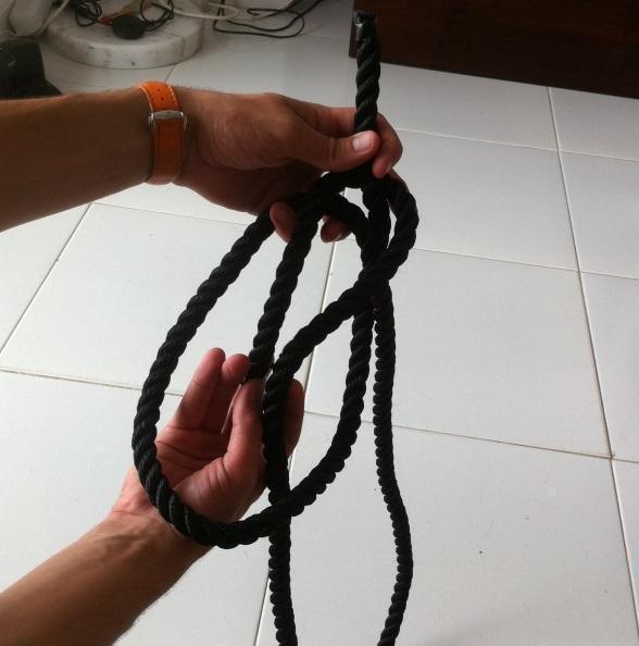 Como fazer um nó lais de guia - Passo 4