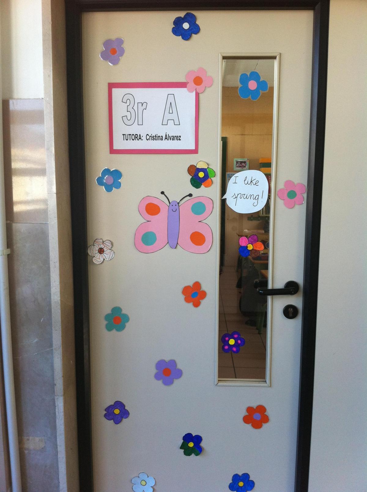 Como decorar uma porta para a primavera