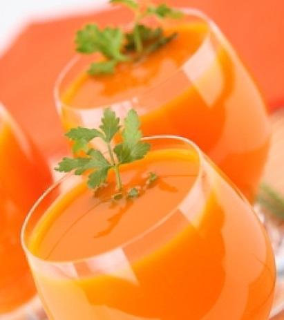 Como fazer sucos de verduras - Suco de cenoura e salsa