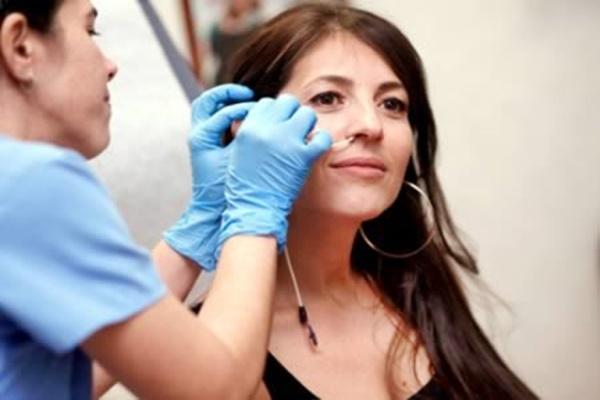 Como alimentar uma pessoa com sonda