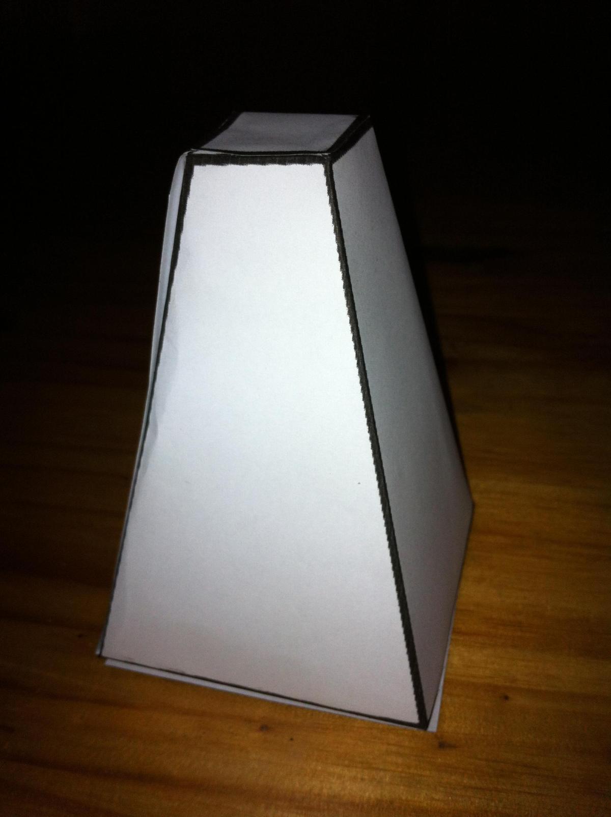 Como fazer uma pirâmide truncada com base quadrada