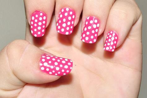 Como fazer desenhos nas unhas com palito - Passo 4