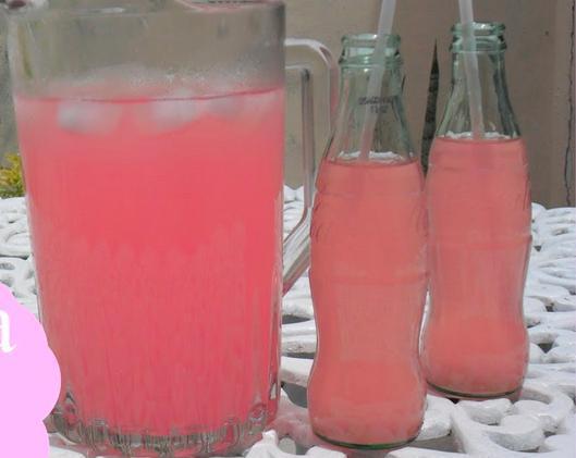 Como fazer limonada rosa - Passo 1